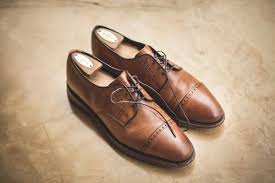 Коричневые туфли — универсальная обувь для мужчин на все времена!